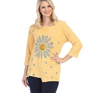 Jess & Jane mineral wash top with a blue floral print Happy Days Ribbed Contrast